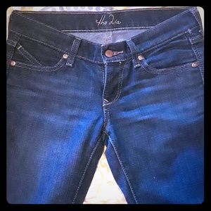 OLD NAVY "THE DIVA" jeans
